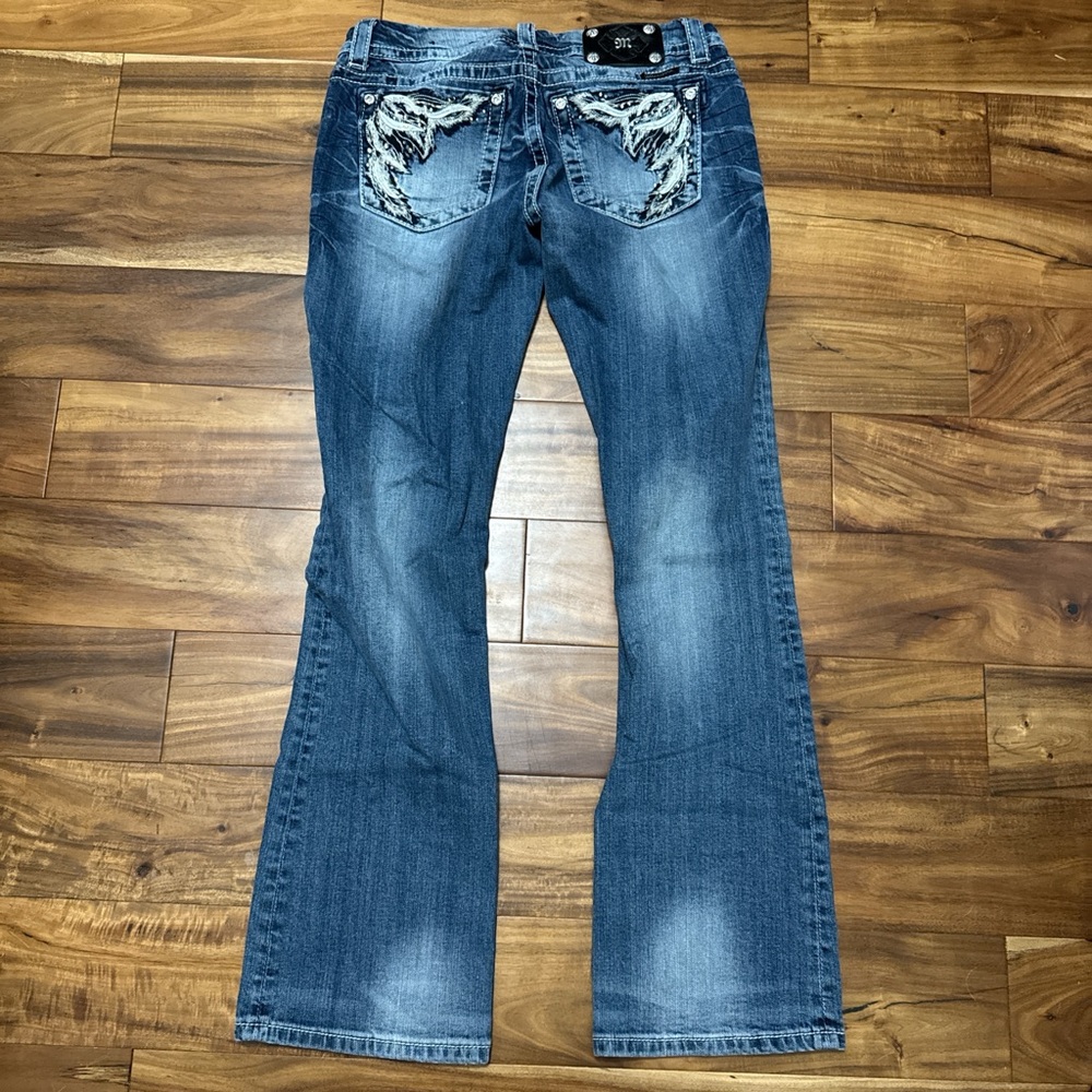 Miss Me Women's Size 28 Mid-Rise Easy Boot Cut Denim Jeans, 33" Blue